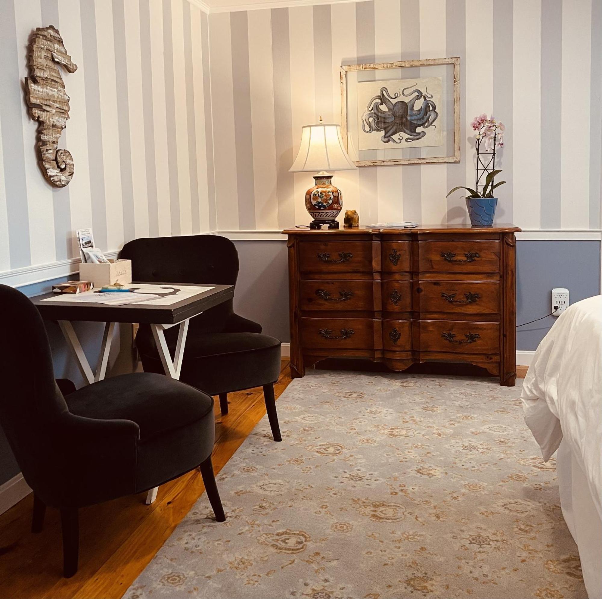 Bed and Breakfast Charles And Charles Mv Vineyard Haven Exterior foto